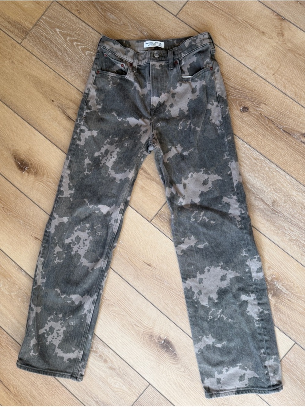 Abercrombie women’s relaxed denim jeans high waist Camouflage